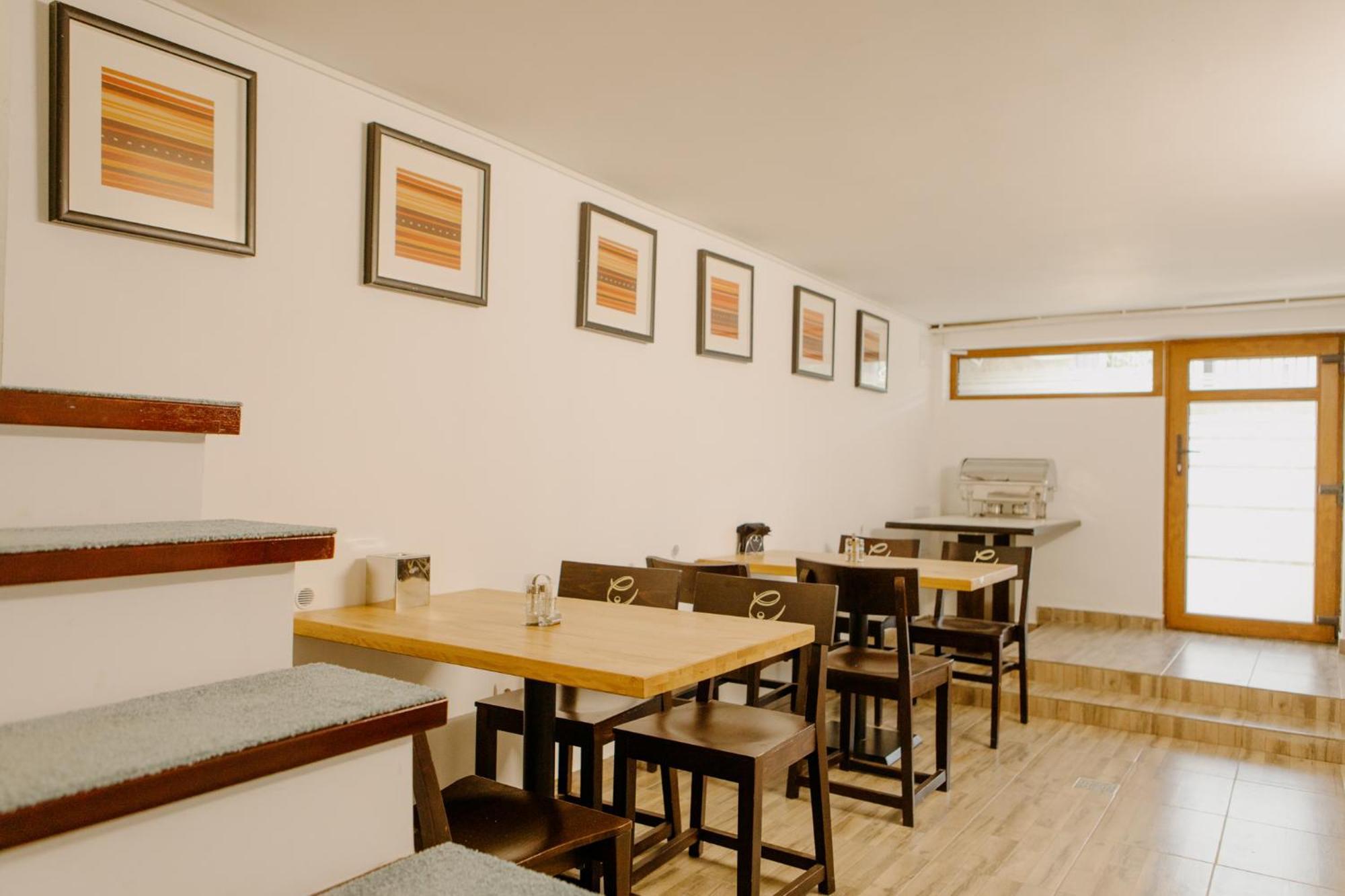 Excelsior Inn Турда Екстер'єр фото