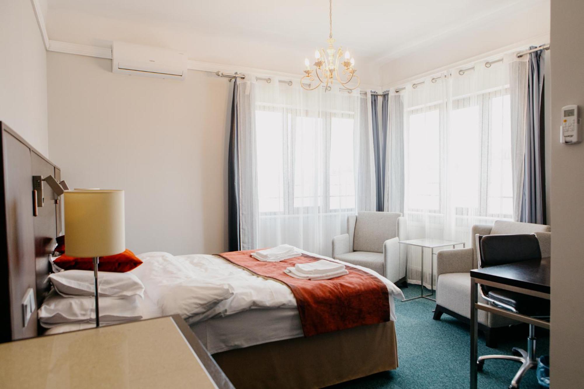 Excelsior Inn Турда Екстер'єр фото