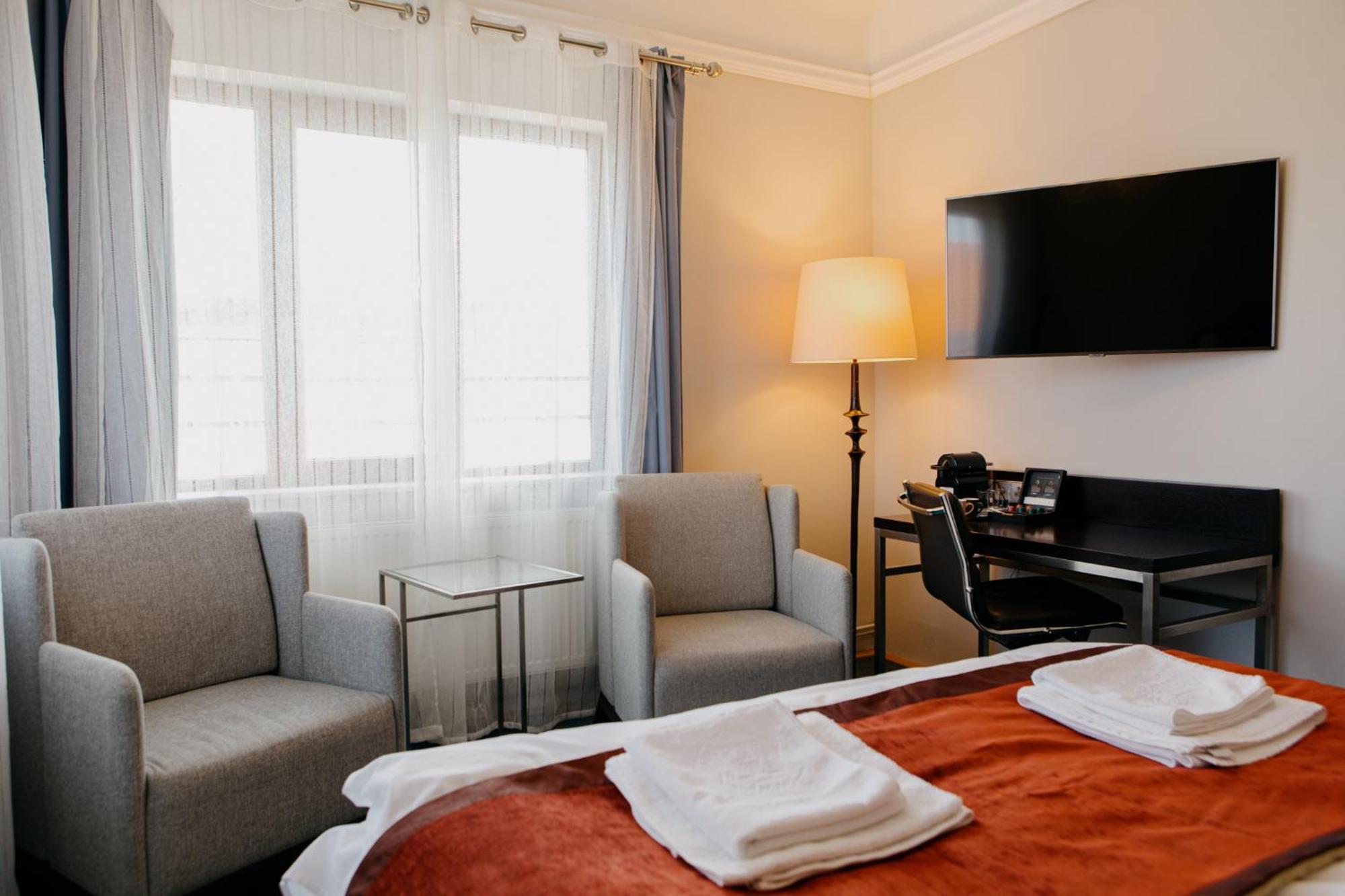 Excelsior Inn Турда Екстер'єр фото
